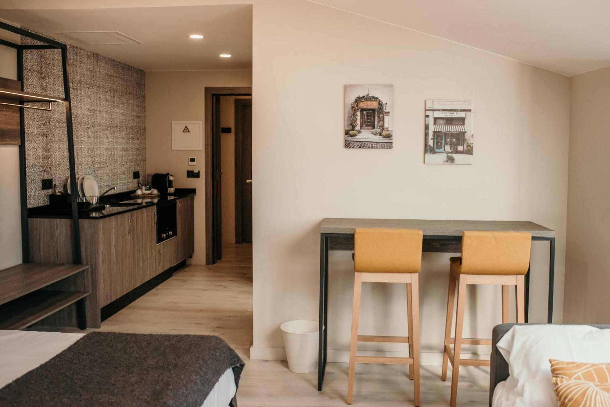 Lux Hotel 3*