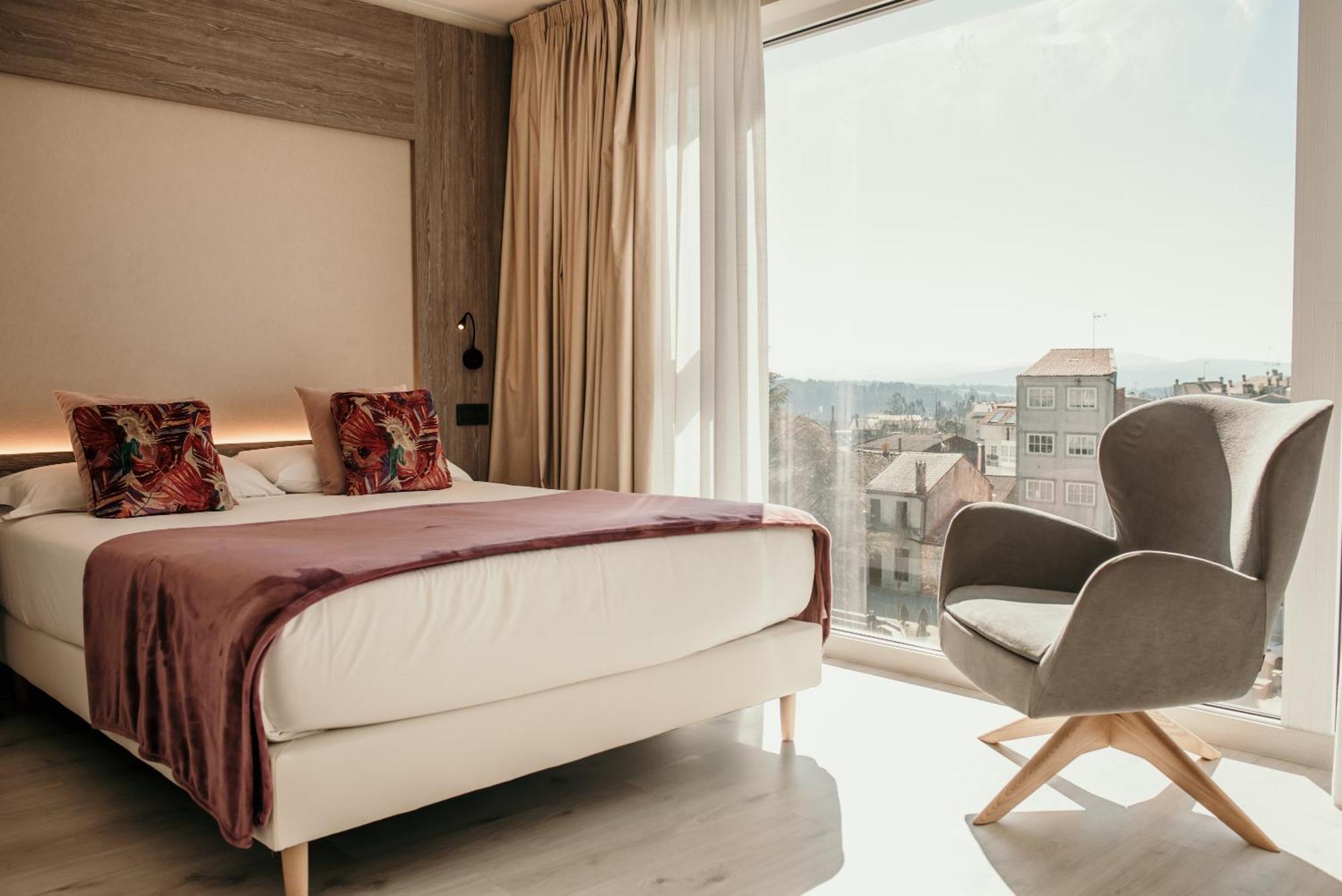 Lux 3*