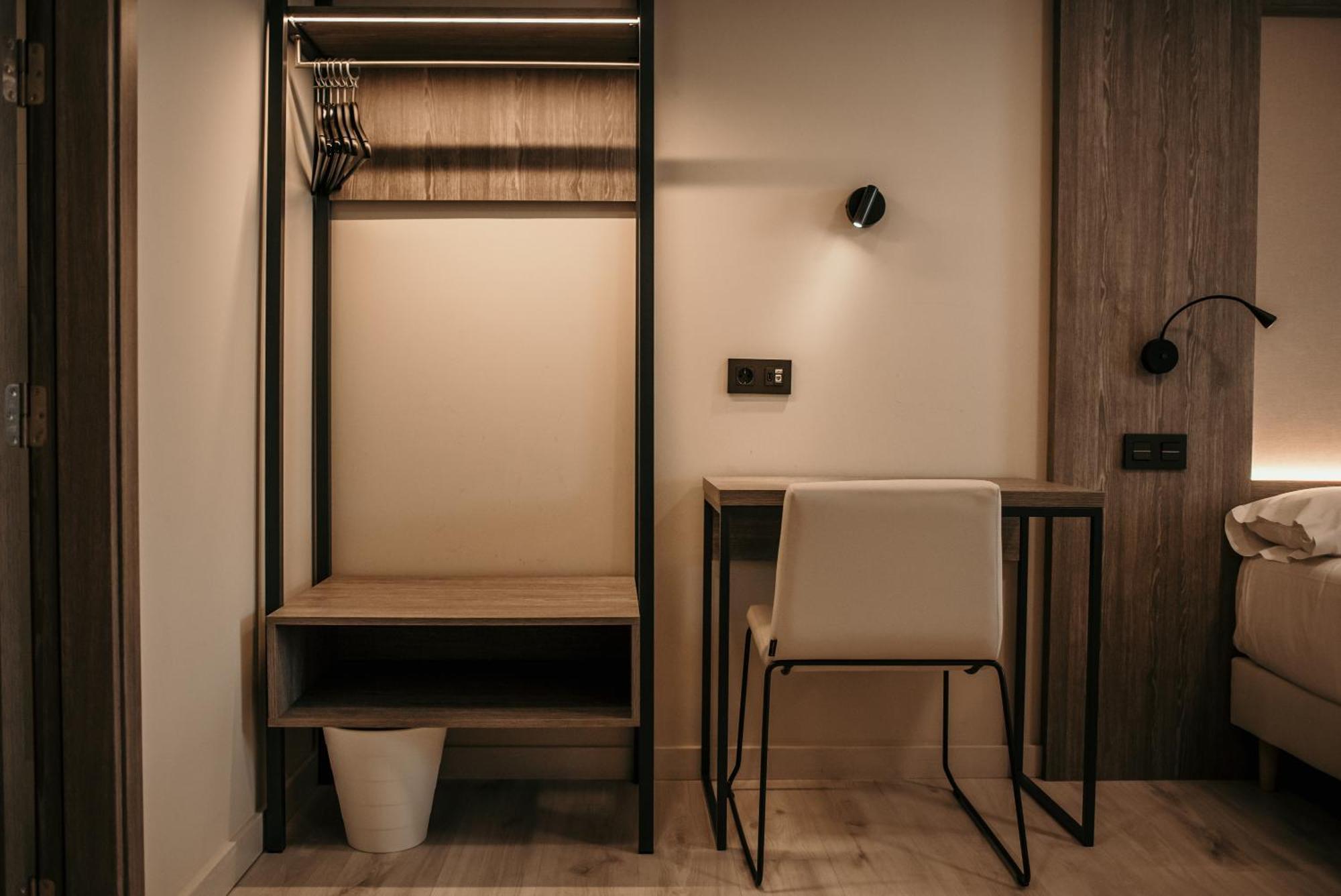 Lux Hotel 3*